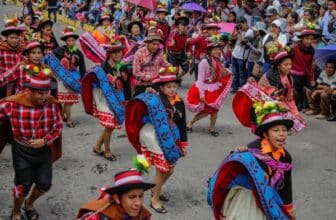 Costumbres y tradiciones de Ayacucho el carnaval semana santa