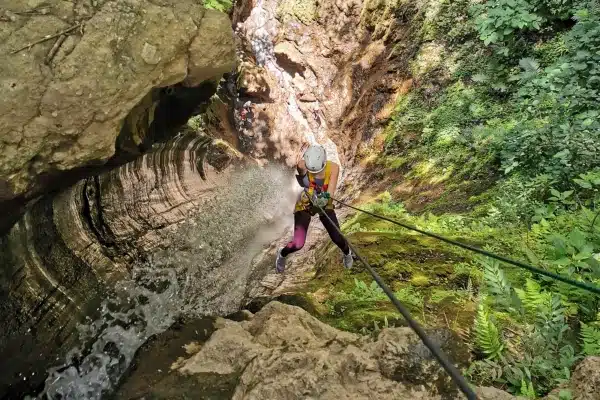 Qué actividades de aventura se pueden realizar en Lunahuaná 5 rapel en lunahuana
