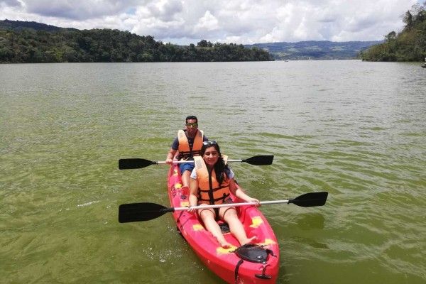 actividades que se pueden realizar en la laguna azul Tarapoto