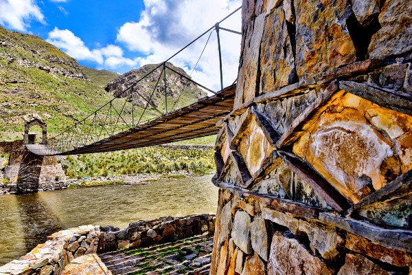 Aguas termales La Calera 2 Puente colgante chivay colca