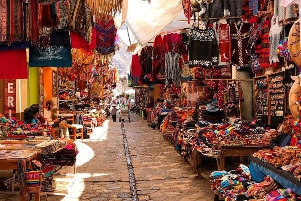 Visita al Mercado andino de Pisac